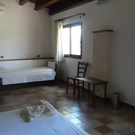 Alojamento de Turismo Rural La Taverna Floridia